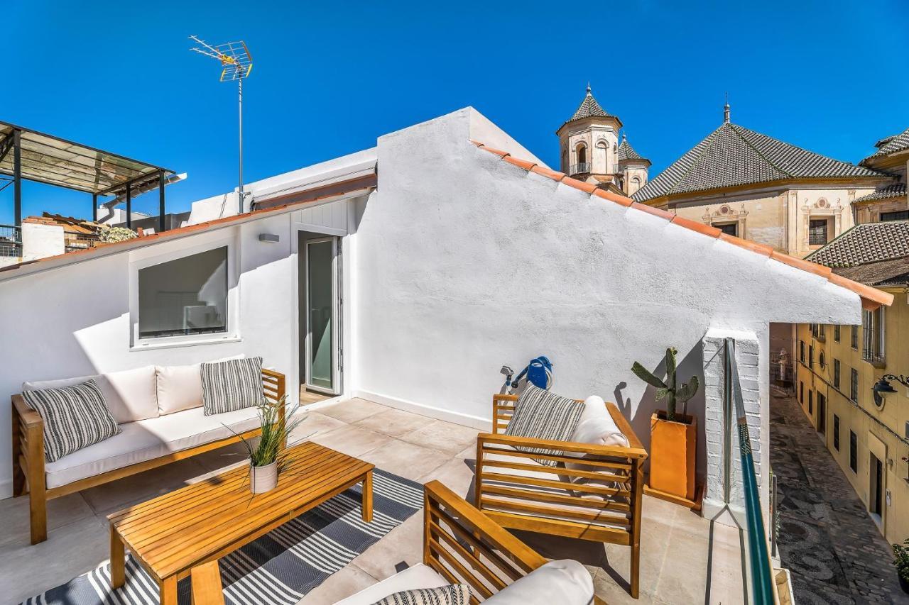 Urban Rose , Superb Private House In Historical Center, With Sunny Rooftop Malaga Exterior photo